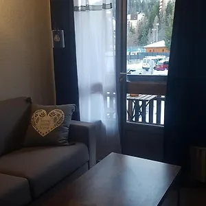 Coquet Praloup 1600 Avec Terrasse Appartement